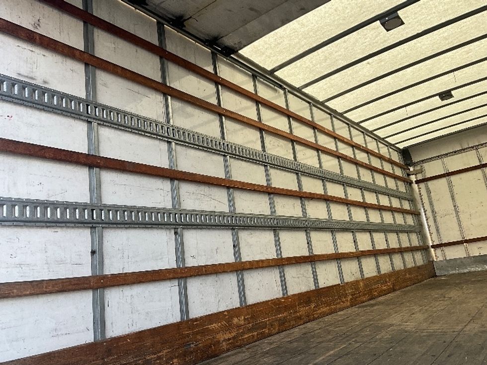 Medium Duty Box Truck-Light and Medium Duty Trucks-Freightliner-2020-M2-West Sacramento-CA-181,767\n\t\tmiles-$ 53,750 - Image 8