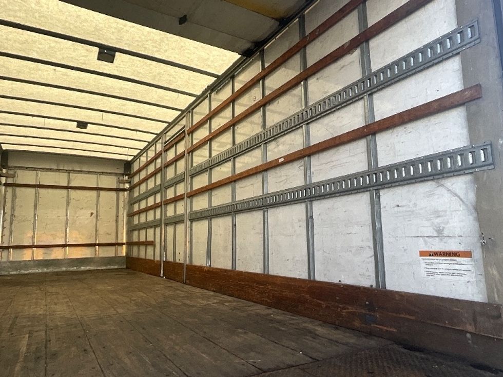 Medium Duty Box Truck-Light and Medium Duty Trucks-Freightliner-2020-M2-West Sacramento-CA-181,767\n\t\tmiles-$ 53,750 - Image 9
