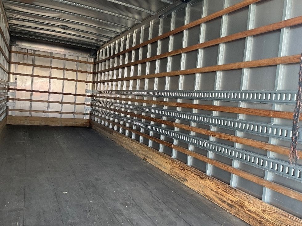 Medium Duty Box Truck-Light and Medium Duty Trucks-Freightliner-2020-M2-West Sacramento-CA-195,313\n\t\tmiles-$ 48,000 - Image 12