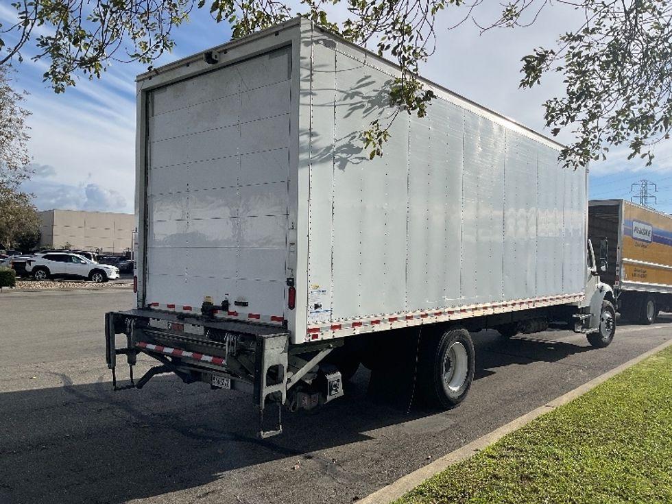 Medium Duty Box Truck-Light and Medium Duty Trucks-Freightliner-2020-M2-West Sacramento-CA-195,313\n\t\tmiles-$ 48,000 - Image 13