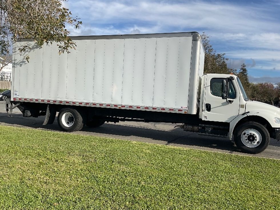 Medium Duty Box Truck-Light and Medium Duty Trucks-Freightliner-2020-M2-West Sacramento-CA-195,313\n\t\tmiles-$ 48,000 - Image 15