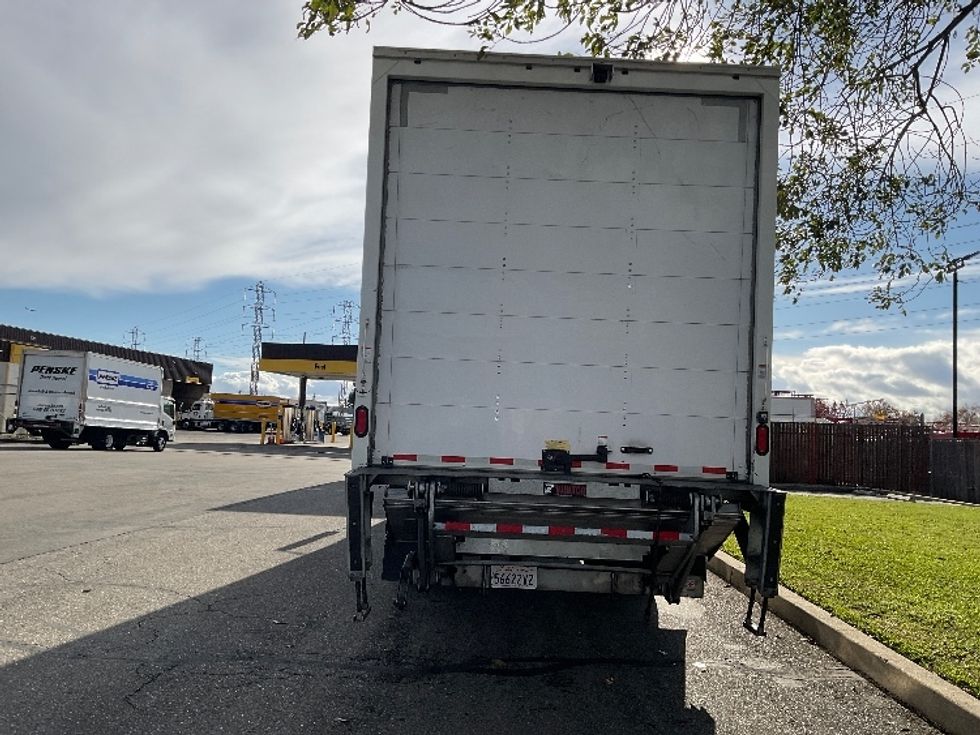 Medium Duty Box Truck-Light and Medium Duty Trucks-Freightliner-2020-M2-West Sacramento-CA-195,313\n\t\tmiles-$ 48,000 - Image 7