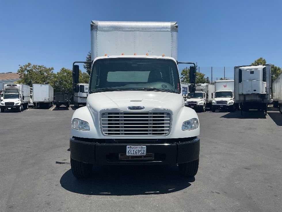 2020 Freightliner M2 106 Medium Duty photo 2