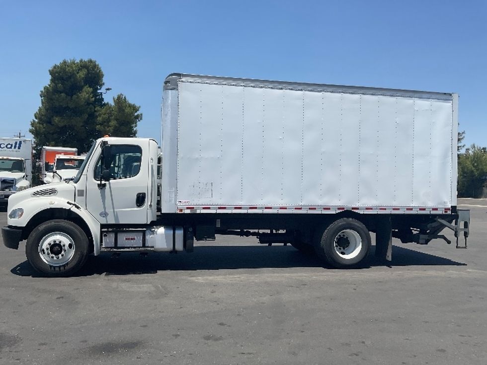 2020 Freightliner M2 106 Medium Duty photo 4