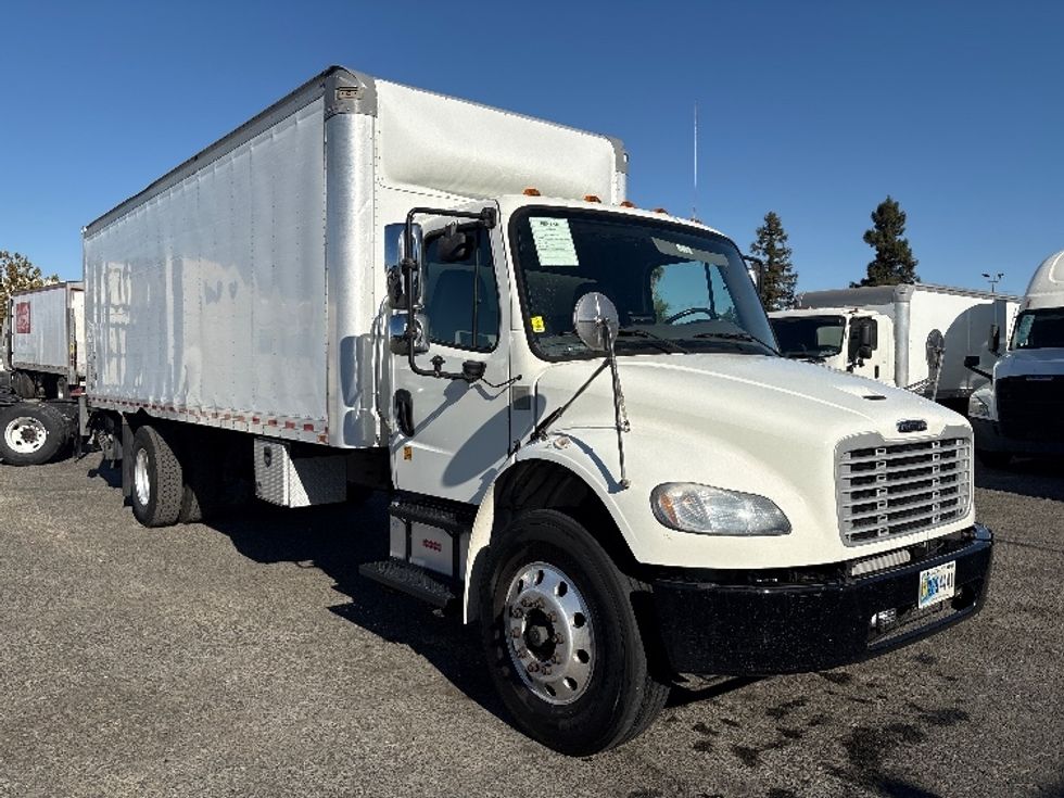Medium Duty Box Truck-Light and Medium Duty Trucks-Freightliner-2020-M2-West Sacramento-CA-237,205\n\t\tmiles-$ 33,750 - Image 1