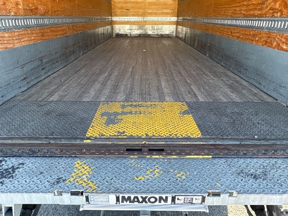 Medium Duty Box Truck-Light and Medium Duty Trucks-Freightliner-2020-M2-West Sacramento-CA-237,205\n\t\tmiles-$ 33,750 - Image 10