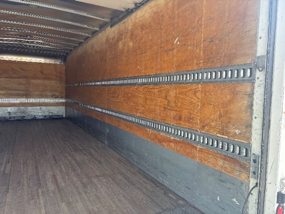 Medium Duty Box Truck-Light and Medium Duty Trucks-Freightliner-2020-M2-West Sacramento-CA-253,189\n\t\tmiles-$ 32,750 - Image 12