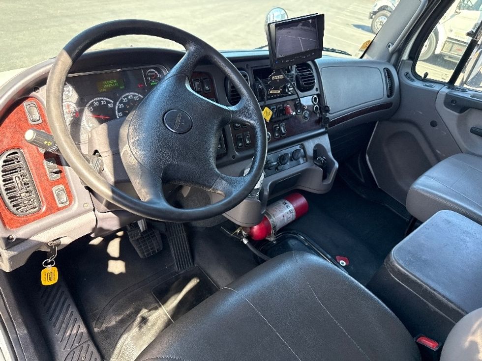 Medium Duty Box Truck-Light and Medium Duty Trucks-Freightliner-2020-M2-West Sacramento-CA-253,189\n\t\tmiles-$ 32,750 - Image 17