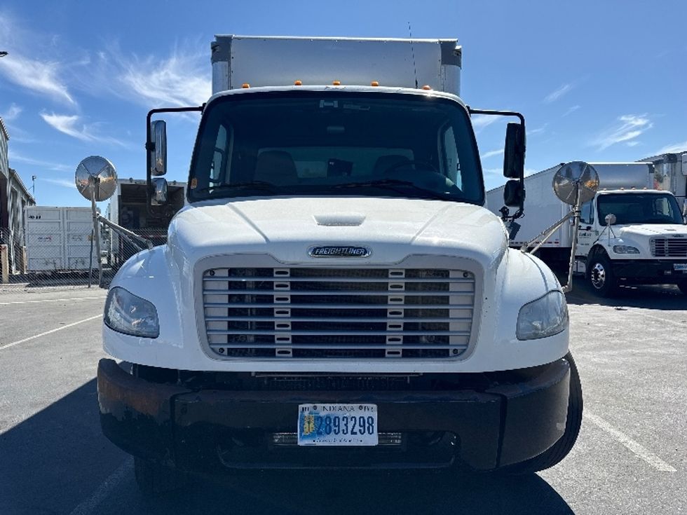 Medium Duty Box Truck-Light and Medium Duty Trucks-Freightliner-2020-M2-West Sacramento-CA-253,189\n\t\tmiles-$ 32,750 - Image 2