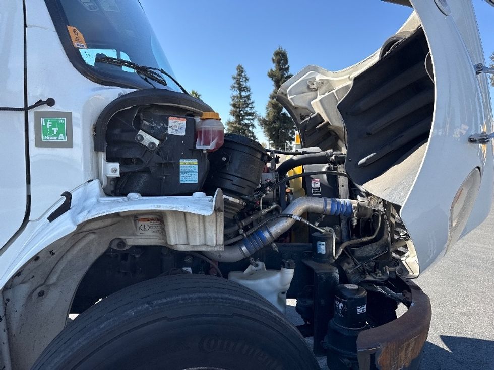 Medium Duty Box Truck-Light and Medium Duty Trucks-Freightliner-2020-M2-West Sacramento-CA-253,189\n\t\tmiles-$ 32,750 - Image 23