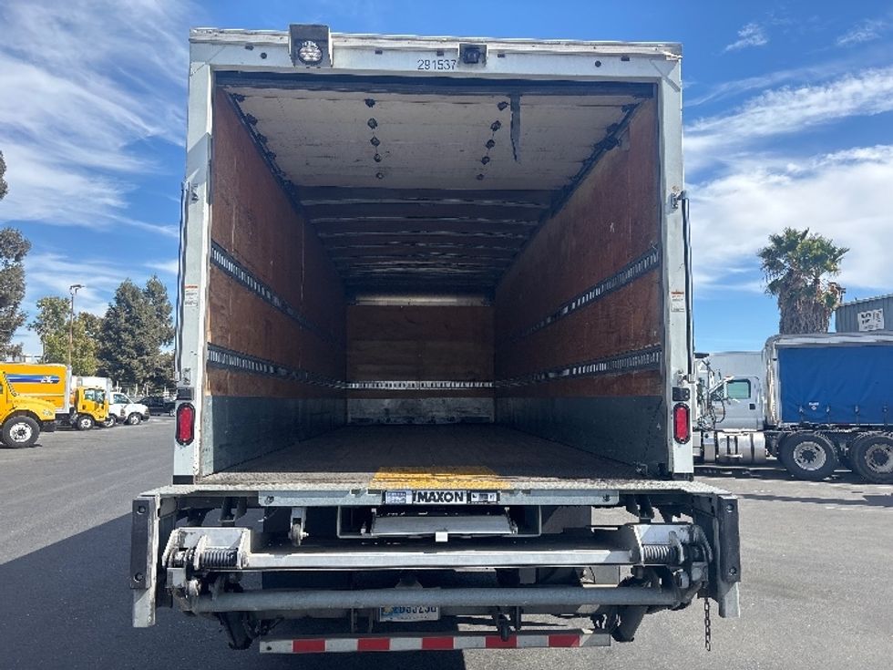 Medium Duty Box Truck-Light and Medium Duty Trucks-Freightliner-2020-M2-West Sacramento-CA-253,189\n\t\tmiles-$ 32,750 - Image 8