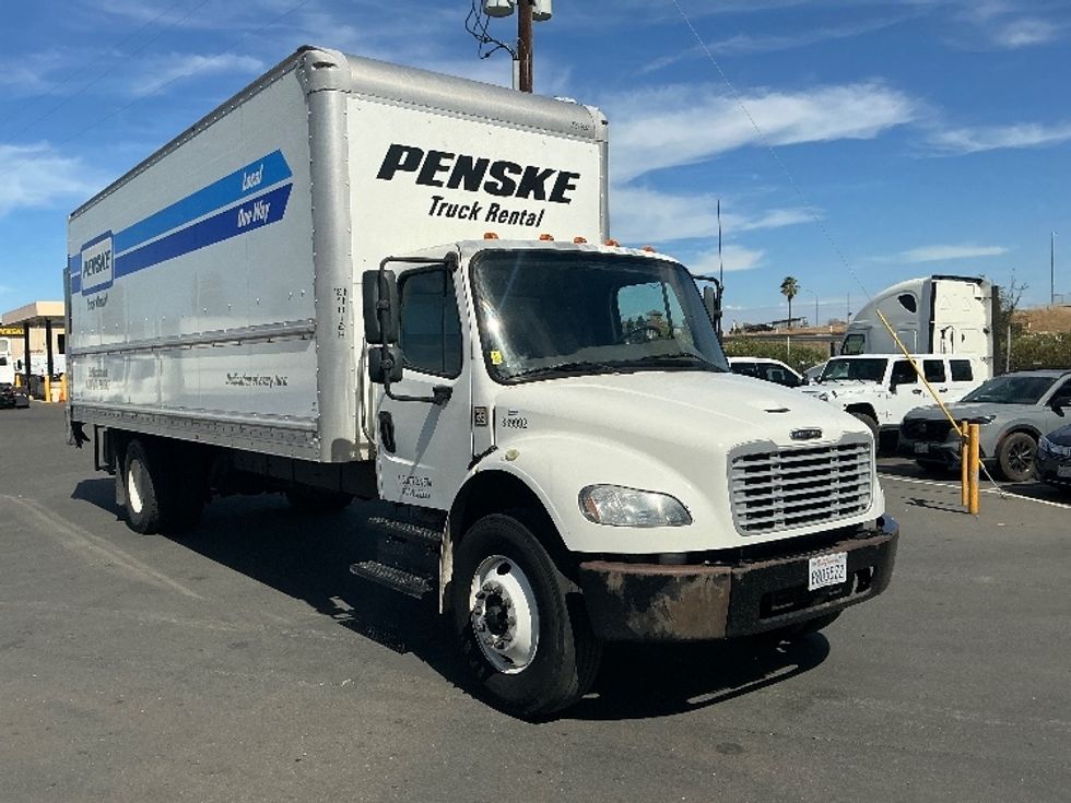 Medium Duty Box Truck-Light and Medium Duty Trucks-Freightliner-2020-M2-West Sacramento-CA-404,820\n\t\tmiles-$ 22,750 - Image 1