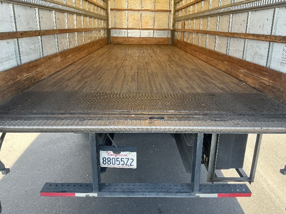 Medium Duty Box Truck-Light and Medium Duty Trucks-Freightliner-2020-M2-West Sacramento-CA-404,820\n\t\tmiles-$ 22,750 - Image 10