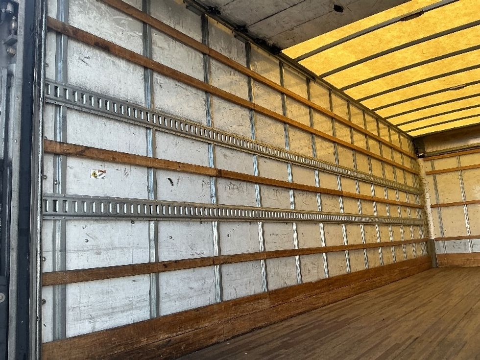 Medium Duty Box Truck-Light and Medium Duty Trucks-Freightliner-2020-M2-West Sacramento-CA-404,820\n\t\tmiles-$ 22,750 - Image 11