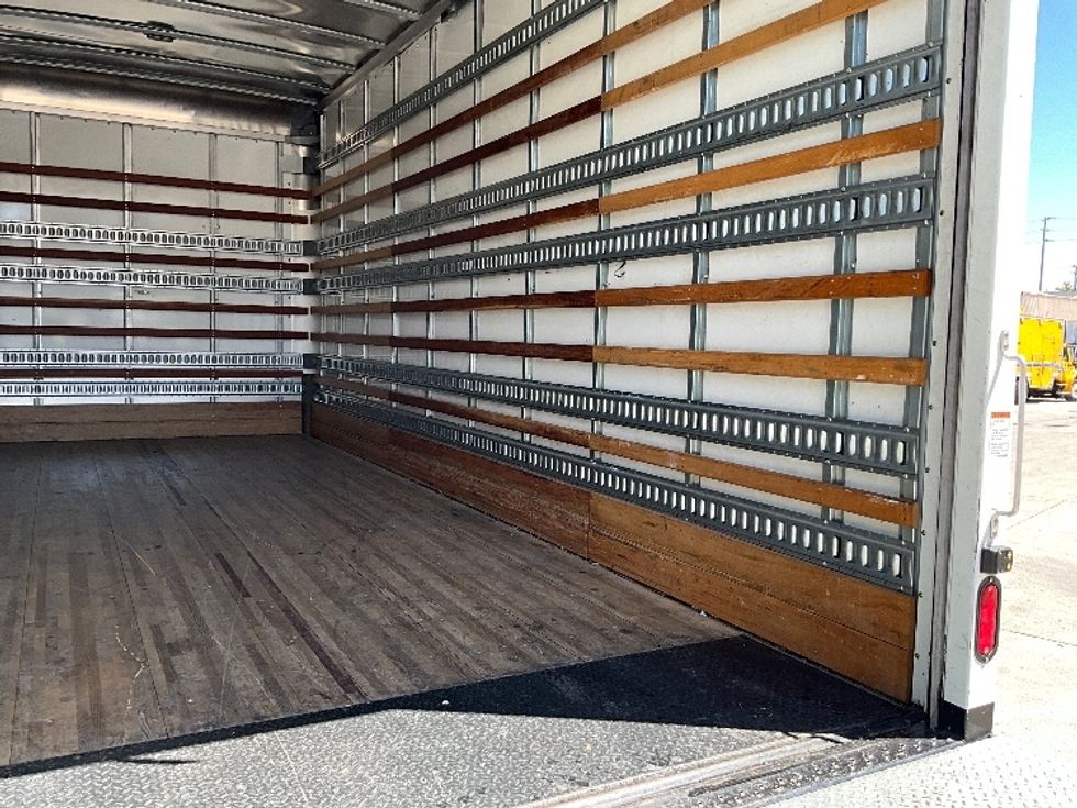Medium Duty Box Truck-Light and Medium Duty Trucks-Freightliner-2020-M2-West Sacramento-CA-42,306\n\t\tmiles-$ 60,000 - Image 12