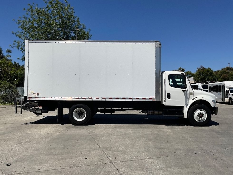 Medium Duty Box Truck-Light and Medium Duty Trucks-Freightliner-2020-M2-West Sacramento-CA-42,306\n\t\tmiles-$ 60,000 - Image 15