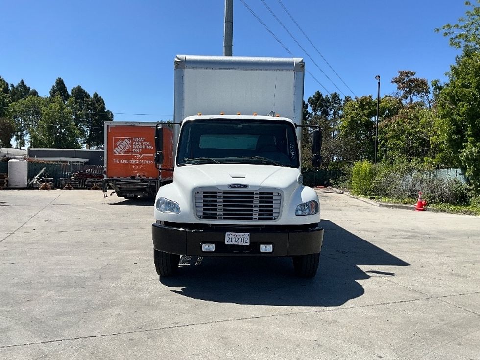 Medium Duty Box Truck-Light and Medium Duty Trucks-Freightliner-2020-M2-West Sacramento-CA-42,306\n\t\tmiles-$ 60,000 - Image 2