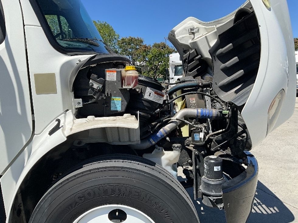 Medium Duty Box Truck-Light and Medium Duty Trucks-Freightliner-2020-M2-West Sacramento-CA-42,306\n\t\tmiles-$ 60,000 - Image 23