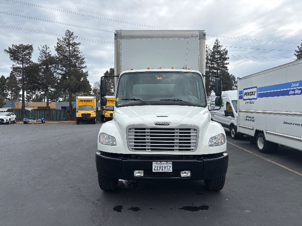 Medium Duty Box Truck-Light and Medium Duty Trucks-Freightliner-2020-M2-West Sacramento-CA-65,418\n\t\tmiles-$ 71,750 - Image 2
