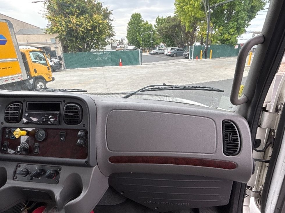 Medium Duty Box Truck-Light and Medium Duty Trucks-Freightliner-2020-M2-West Sacramento-CA-65,418\n\t\tmiles-$ 71,750 - Image 21