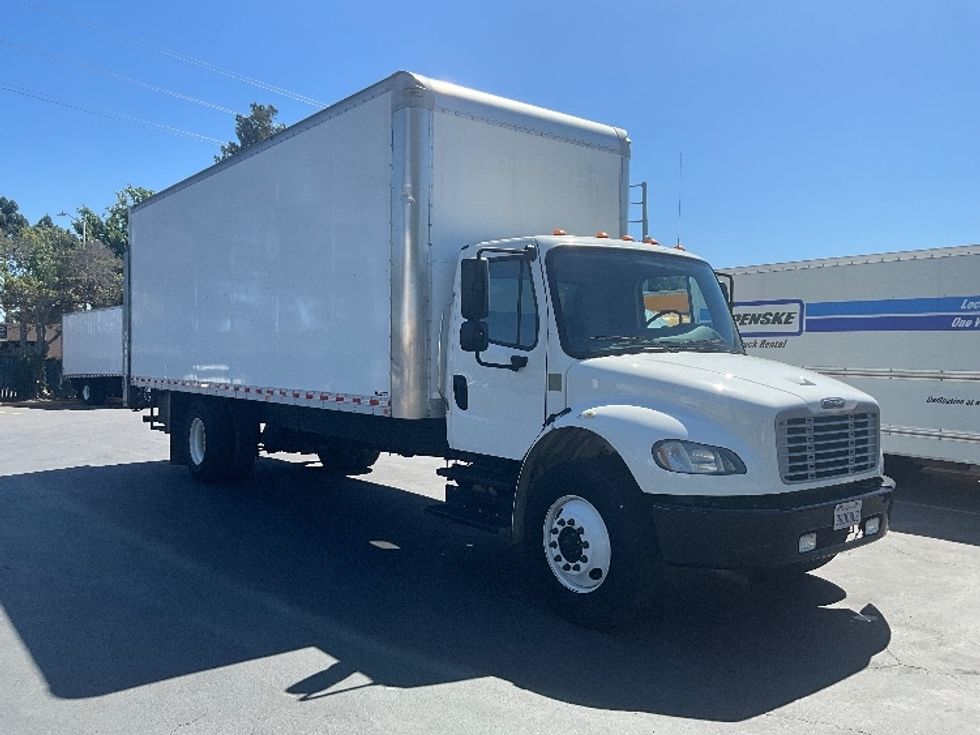 Medium Duty Box Truck-Light and Medium Duty Trucks-Freightliner-2020-M2-West Sacramento-CA-81,581\n\t\tmiles-$ 69,000 - Image 1