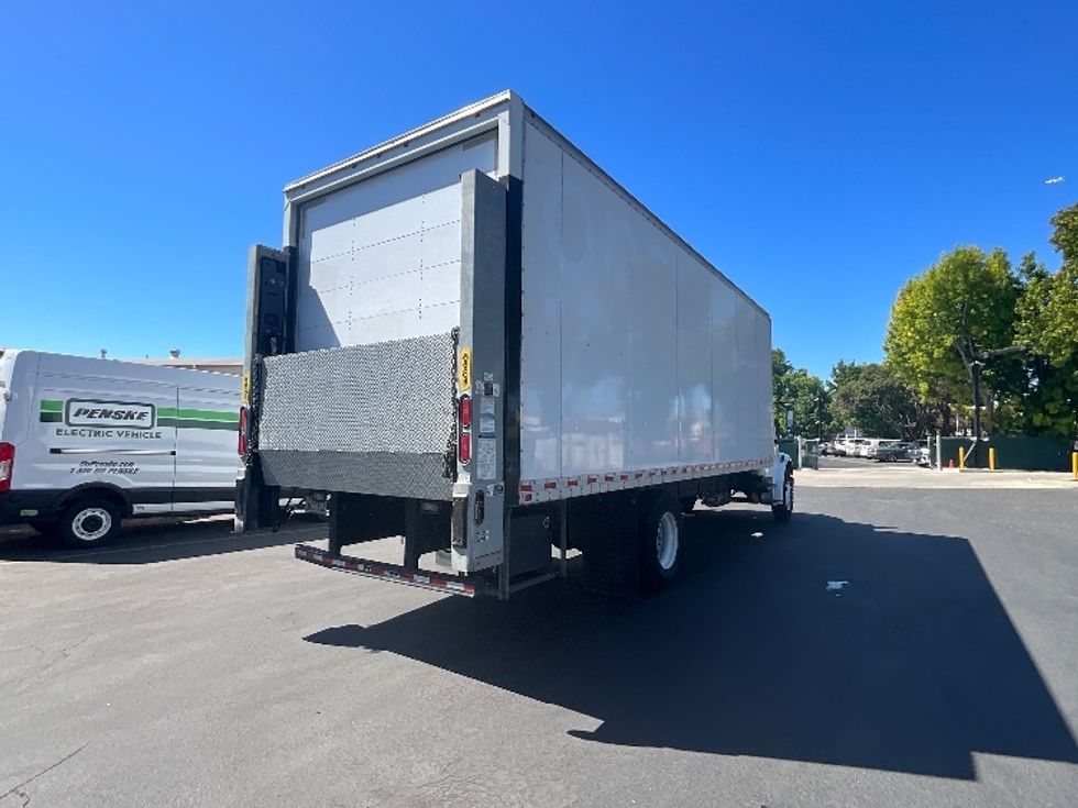 Medium Duty Box Truck-Light and Medium Duty Trucks-Freightliner-2020-M2-West Sacramento-CA-81,581\n\t\tmiles-$ 69,000 - Image 13