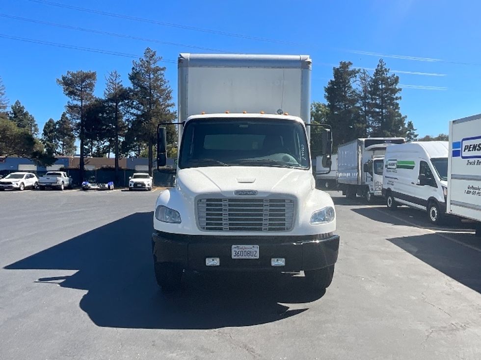 Medium Duty Box Truck-Light and Medium Duty Trucks-Freightliner-2020-M2-West Sacramento-CA-81,581\n\t\tmiles-$ 69,000 - Image 2