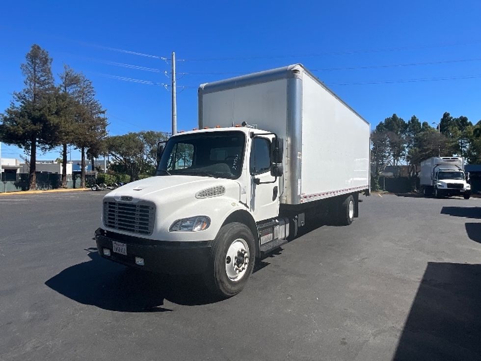 Medium Duty Box Truck-Light and Medium Duty Trucks-Freightliner-2020-M2-West Sacramento-CA-81,581\n\t\tmiles-$ 69,000 - Image 3