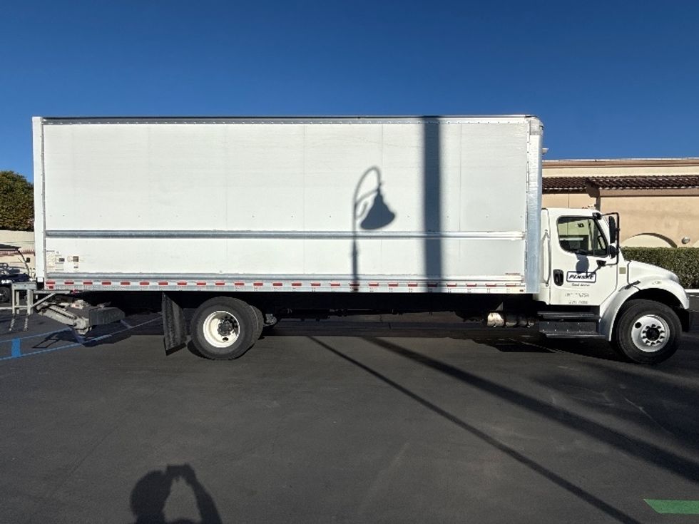 Medium Duty Box Truck-Light and Medium Duty Trucks-Freightliner-2020-M2-West Sacramento-CA-89,558\n\t\tmiles-$ 62,500 - Image 15