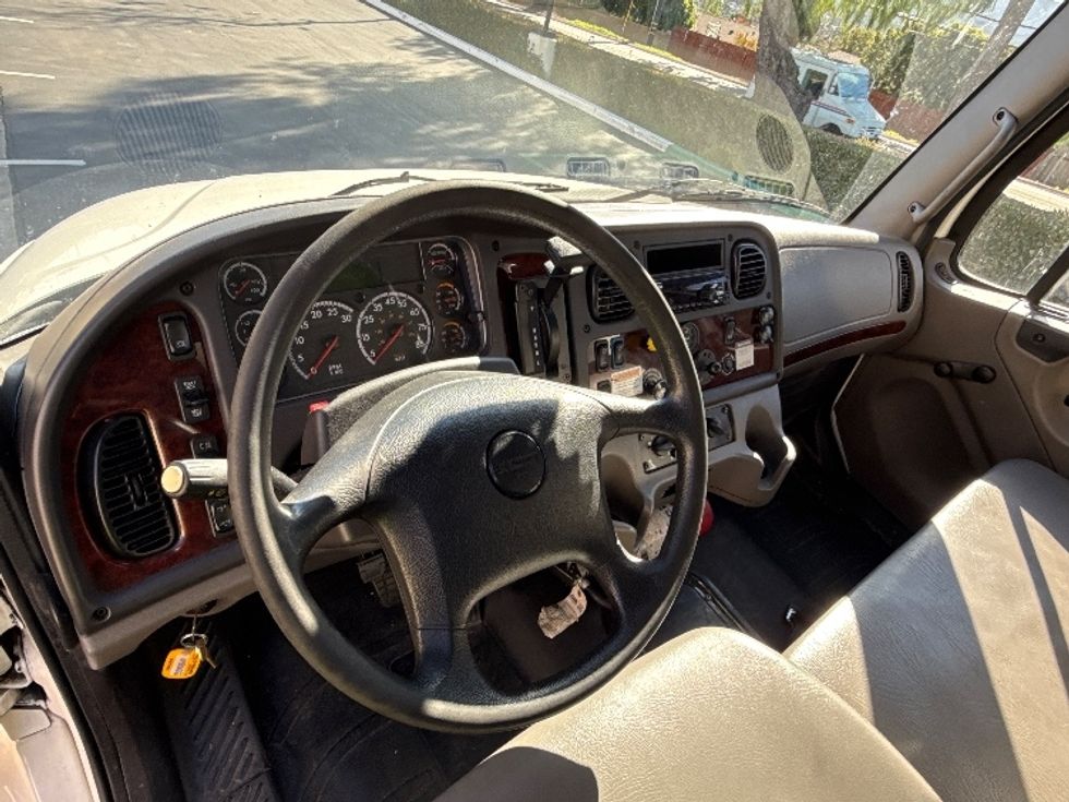 Medium Duty Box Truck-Light and Medium Duty Trucks-Freightliner-2020-M2-West Sacramento-CA-89,558\n\t\tmiles-$ 62,500 - Image 17