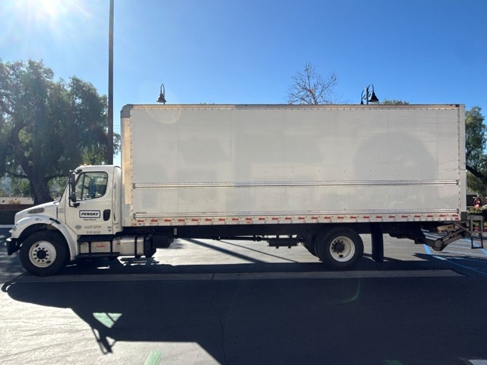Medium Duty Box Truck-Light and Medium Duty Trucks-Freightliner-2020-M2-West Sacramento-CA-89,558\n\t\tmiles-$ 62,500 - Image 4