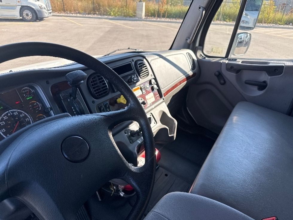 Medium Duty Box Truck-Light and Medium Duty Trucks-Freightliner-2020-M2-West Valley City-UT-144,891\n\t\tmiles-$ 56,000 - Image 17