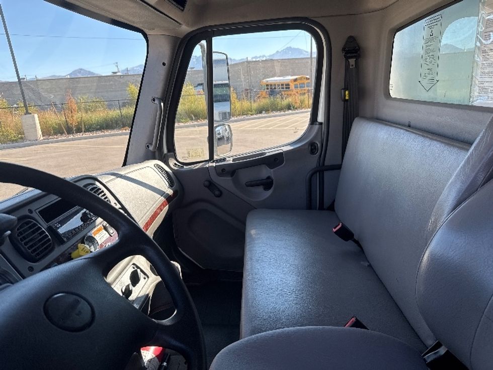 Medium Duty Box Truck-Light and Medium Duty Trucks-Freightliner-2020-M2-West Valley City-UT-144,891\n\t\tmiles-$ 56,000 - Image 19