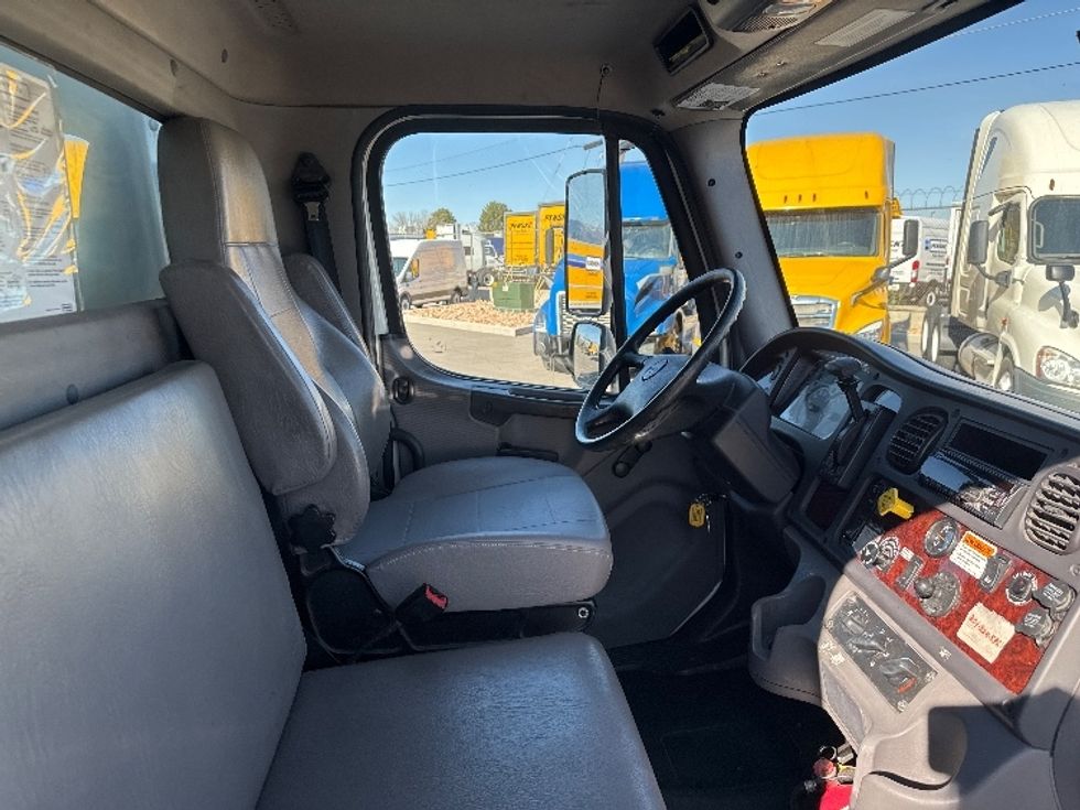 Medium Duty Box Truck-Light and Medium Duty Trucks-Freightliner-2020-M2-West Valley City-UT-144,891\n\t\tmiles-$ 56,000 - Image 22