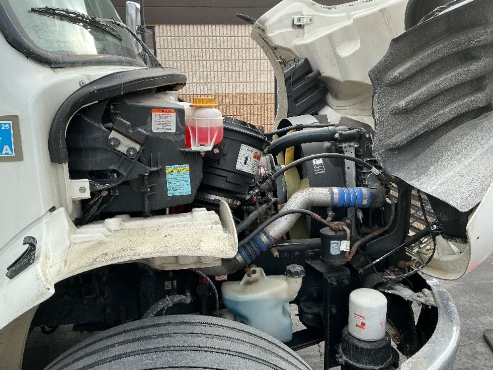 Medium Duty Box Truck-Light and Medium Duty Trucks-Freightliner-2020-M2-Westfield-MA-227,377\n\t\tmiles-$ 41,000 - Image 23