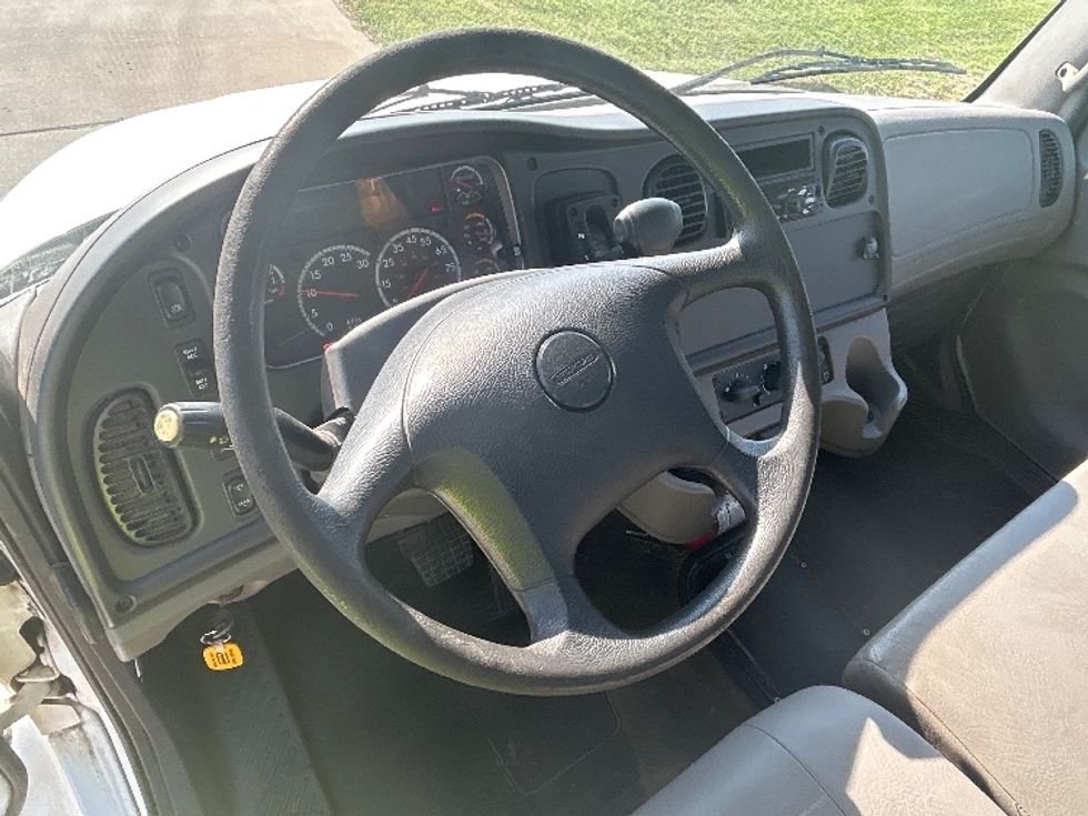 Medium Duty Box Truck-Light and Medium Duty Trucks-Freightliner-2020-M2-Wichita-KS-111,405\n\t\tmiles-$ 50,250 - Image 17