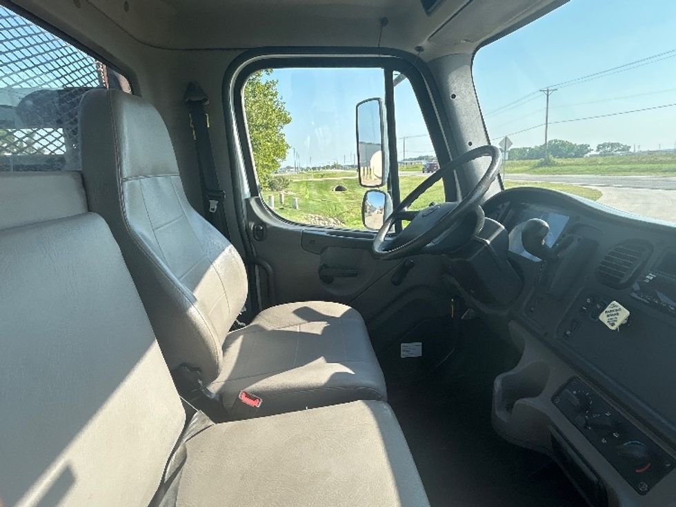 Medium Duty Box Truck-Light and Medium Duty Trucks-Freightliner-2020-M2-Wichita-KS-111,405\n\t\tmiles-$ 50,250 - Image 22