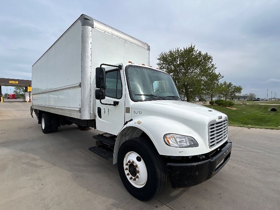 Medium Duty Box Truck-Light and Medium Duty Trucks-Freightliner-2020-M2-Wichita-KS-301,232\n\t\tmiles-$ 36,750 - Image 1