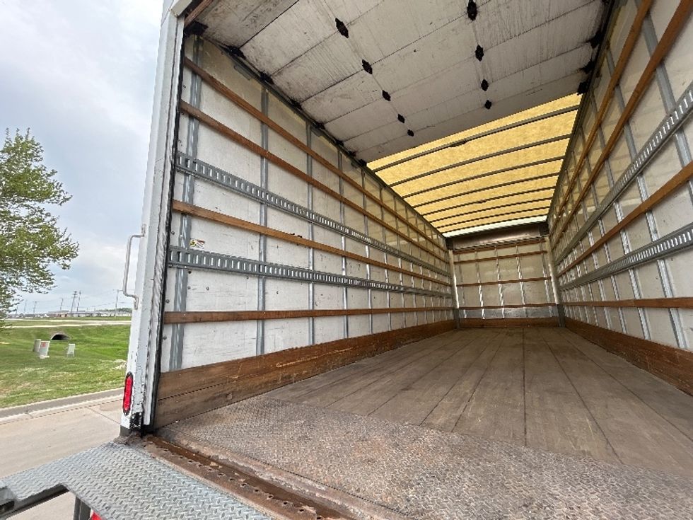 Medium Duty Box Truck-Light and Medium Duty Trucks-Freightliner-2020-M2-Wichita-KS-301,232\n\t\tmiles-$ 36,750 - Image 11