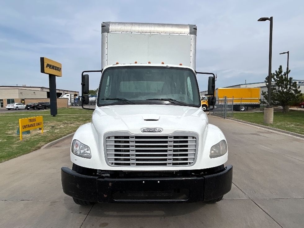 Medium Duty Box Truck-Light and Medium Duty Trucks-Freightliner-2020-M2-Wichita-KS-301,232\n\t\tmiles-$ 36,750 - Image 2