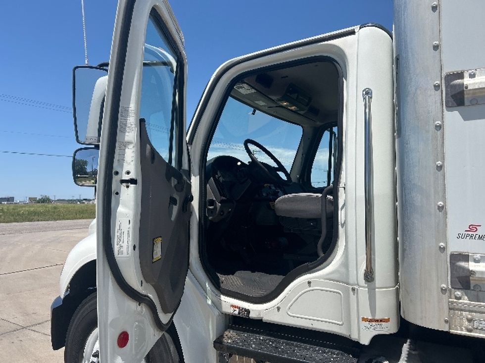 Medium Duty Box Truck-Light and Medium Duty Trucks-Freightliner-2020-M2-Wichita-KS-343,222\n\t\tmiles-$ 24,000 - Image 16