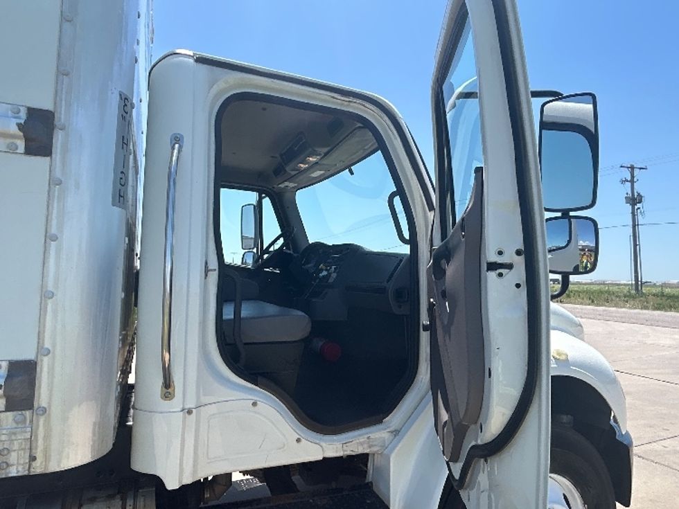 Medium Duty Box Truck-Light and Medium Duty Trucks-Freightliner-2020-M2-Wichita-KS-343,222\n\t\tmiles-$ 24,000 - Image 20