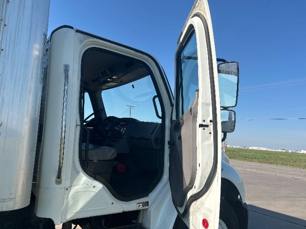 Medium Duty Box Truck-Light and Medium Duty Trucks-Freightliner-2020-M2-Wichita-KS-357,020\n\t\tmiles-$ 24,000 - Image 20