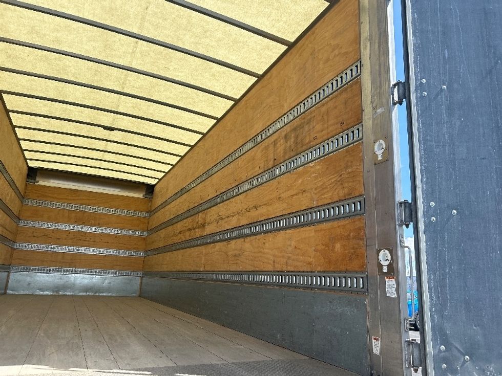 Medium Duty Box Truck-Light and Medium Duty Trucks-Freightliner-2020-M2-Windsor-WI-101,735\n\t\tmiles-$ 64,000 - Image 11