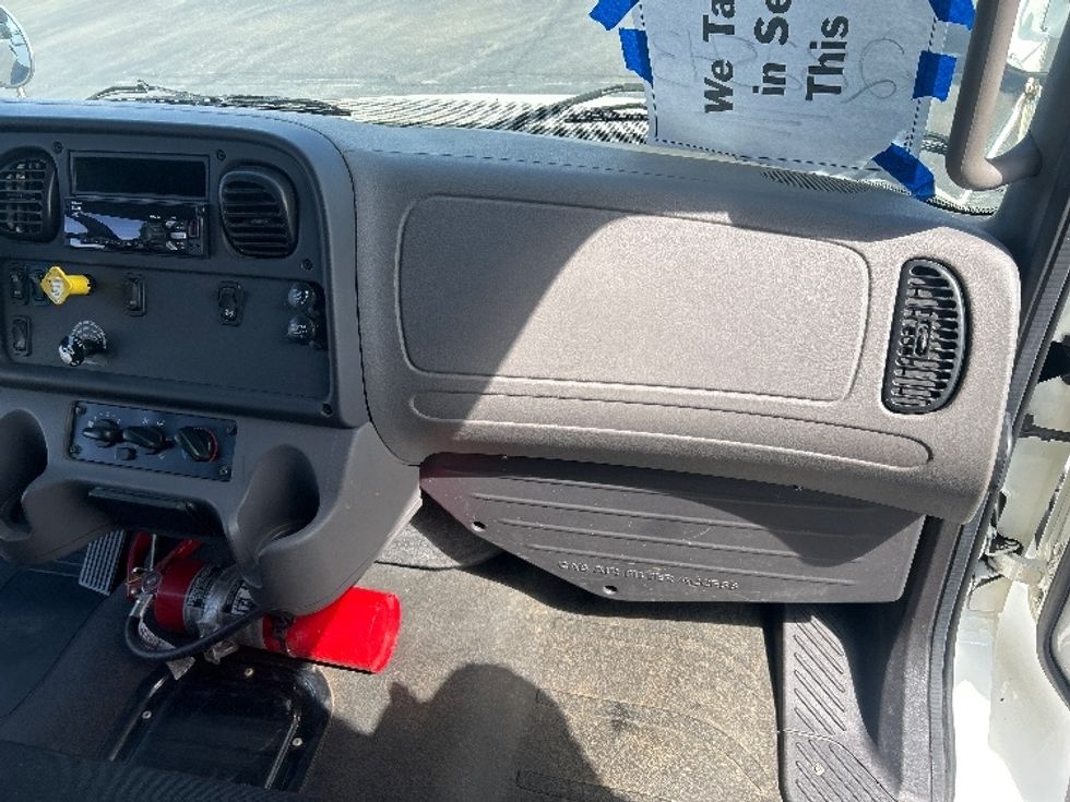 Medium Duty Box Truck-Light and Medium Duty Trucks-Freightliner-2020-M2-Windsor-WI-101,735\n\t\tmiles-$ 64,000 - Image 19