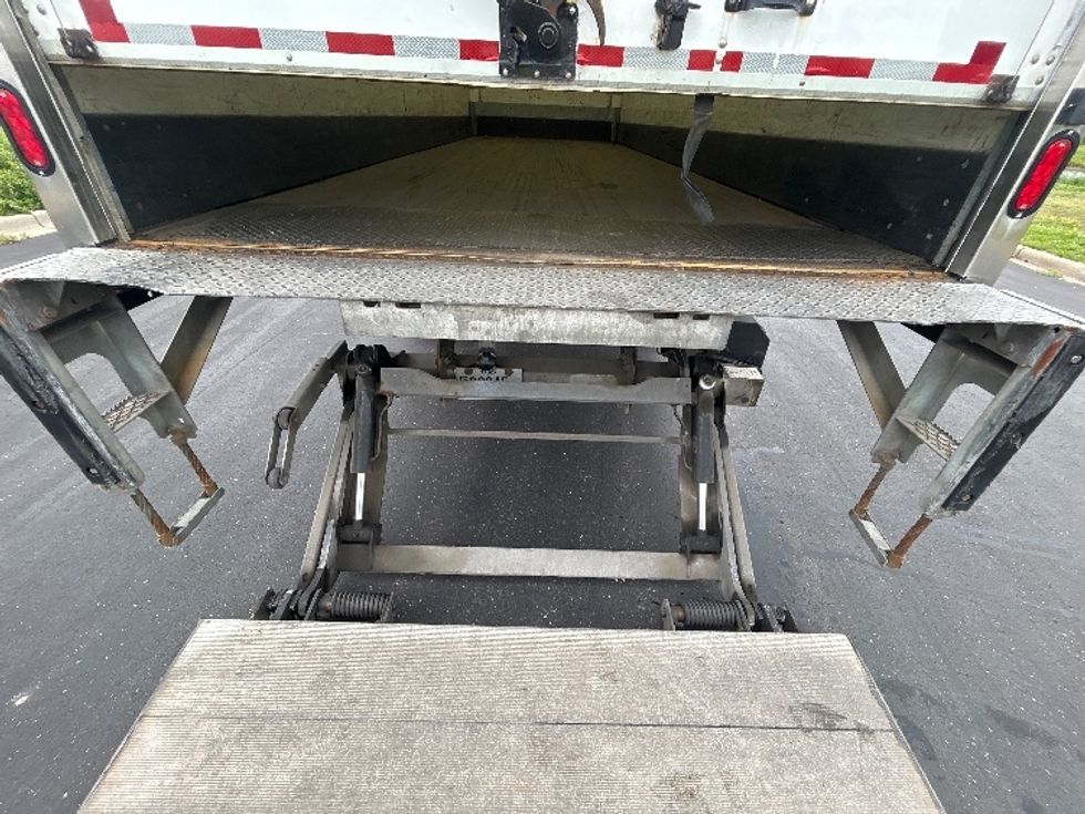 Medium Duty Box Truck-Light and Medium Duty Trucks-Freightliner-2020-M2-Windsor-WI-106,965\n\t\tmiles-$ 64,500 - Image 10