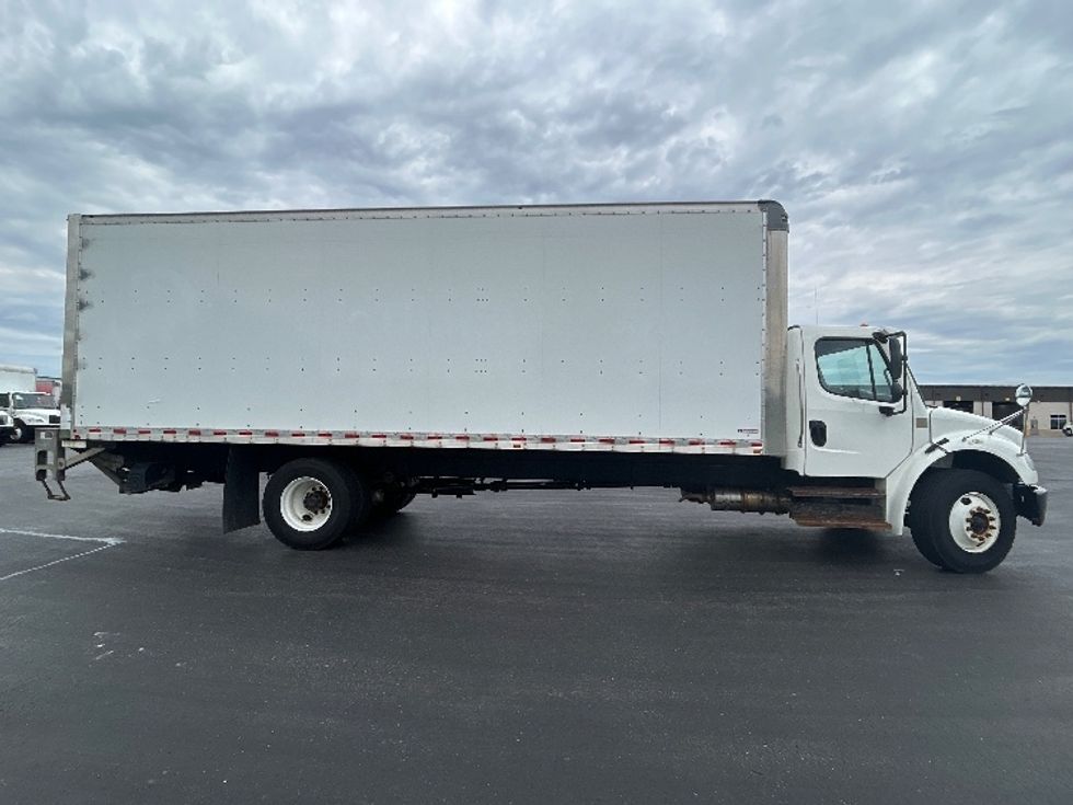 Medium Duty Box Truck-Light and Medium Duty Trucks-Freightliner-2020-M2-Windsor-WI-120,802\n\t\tmiles-$ 63,000 - Image 15
