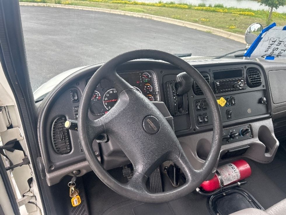 Medium Duty Box Truck-Light and Medium Duty Trucks-Freightliner-2020-M2-Windsor-WI-120,802\n\t\tmiles-$ 63,000 - Image 18