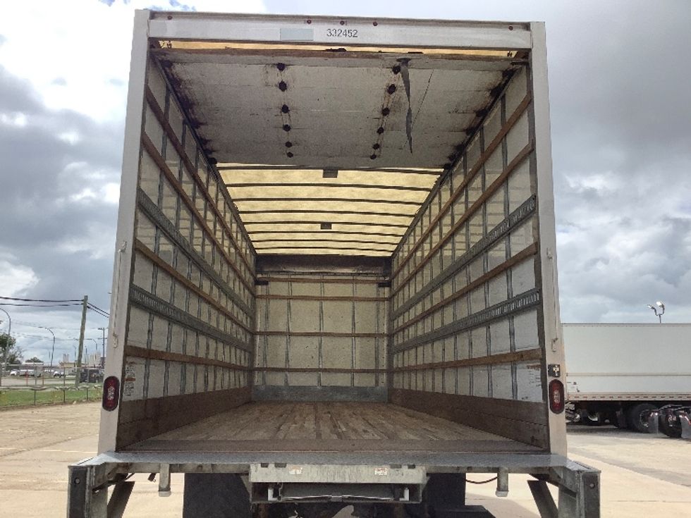 Medium Duty Box Truck-Light and Medium Duty Trucks-Freightliner-2020-M2-Winnipeg-MB-166,958\n\t\tkm-$ 75,000 - Image 10