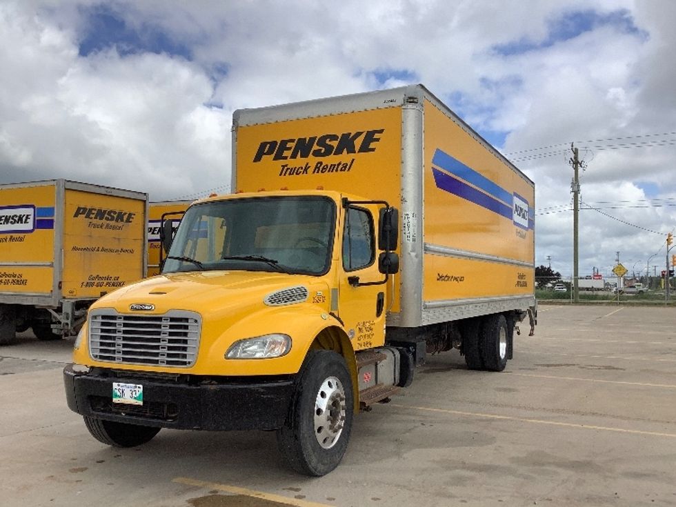 Medium Duty Box Truck-Light and Medium Duty Trucks-Freightliner-2020-M2-Winnipeg-MB-166,958\n\t\tkm-$ 75,000 - Image 3